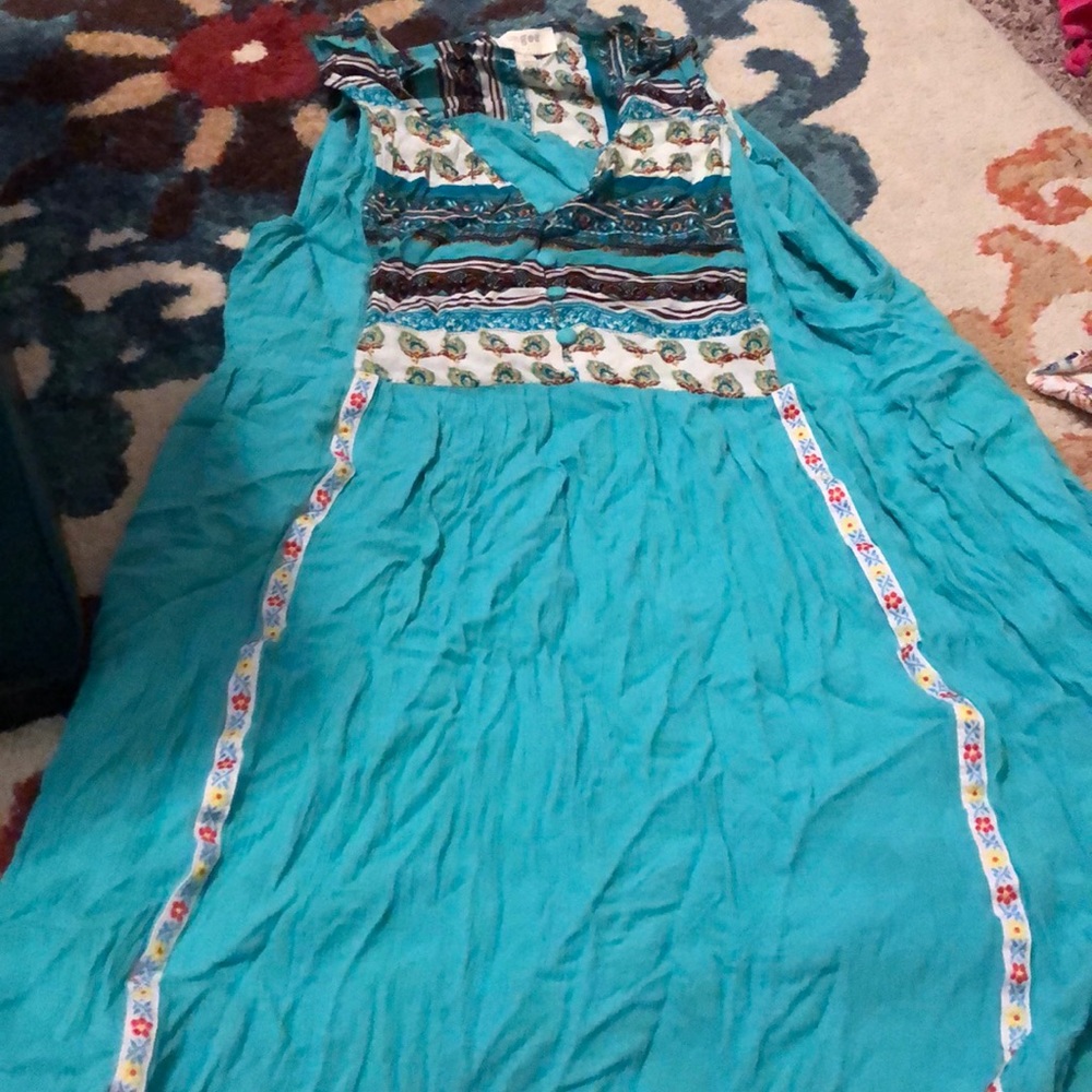 Umgee - Picture 2 of 7
